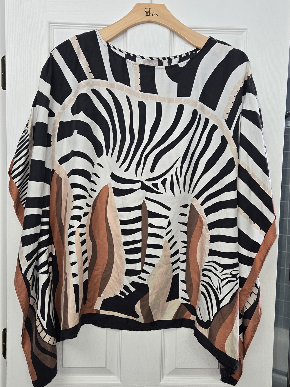 Chicos 100% Silk Zebra Graphic Poncho Top Kaftan L XL Black Tan Animal Print